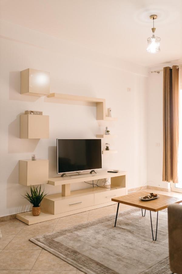 Rs Place 1-Bedroom Apartment ティラナ エクステリア 写真